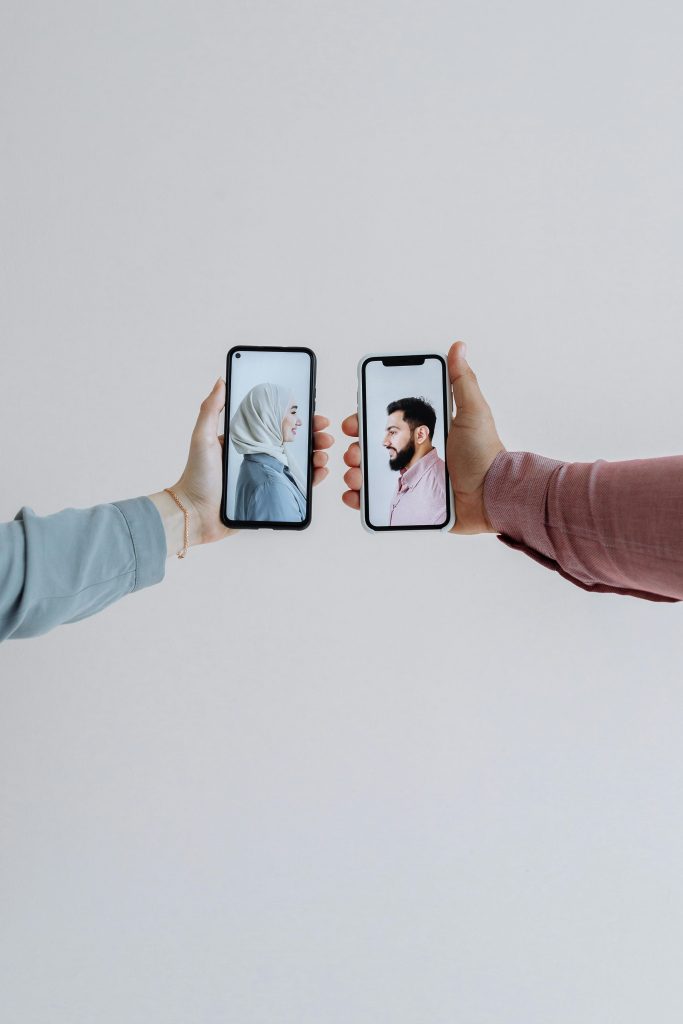 當我們可以解讀對方期待底下的渴望，我們的回應才能夠跟貼近到對方的心裡